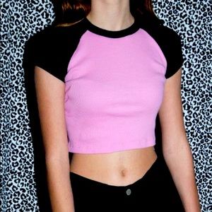 BNWT Brandy Melville Bella Crop Top